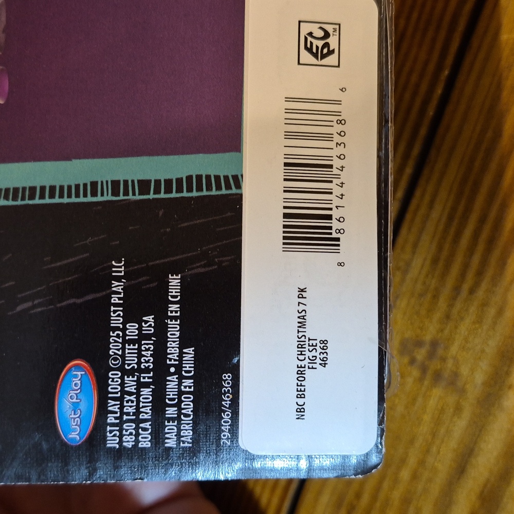 Disney The Nightmare Before Christmas Figure Collection - Black, Green, Purple - Picture 6 of 7